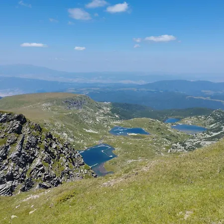 ловна в рила بيت خشبي