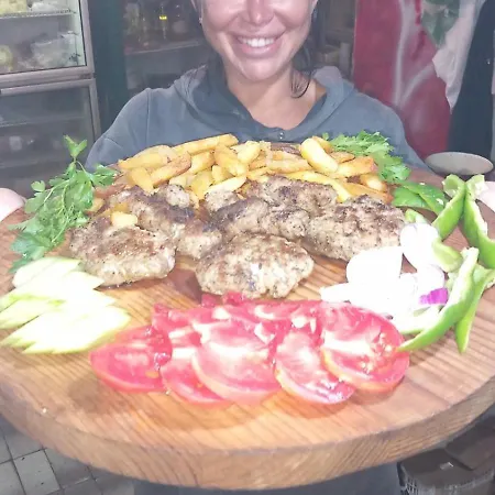 ловна в рила بانيشيست